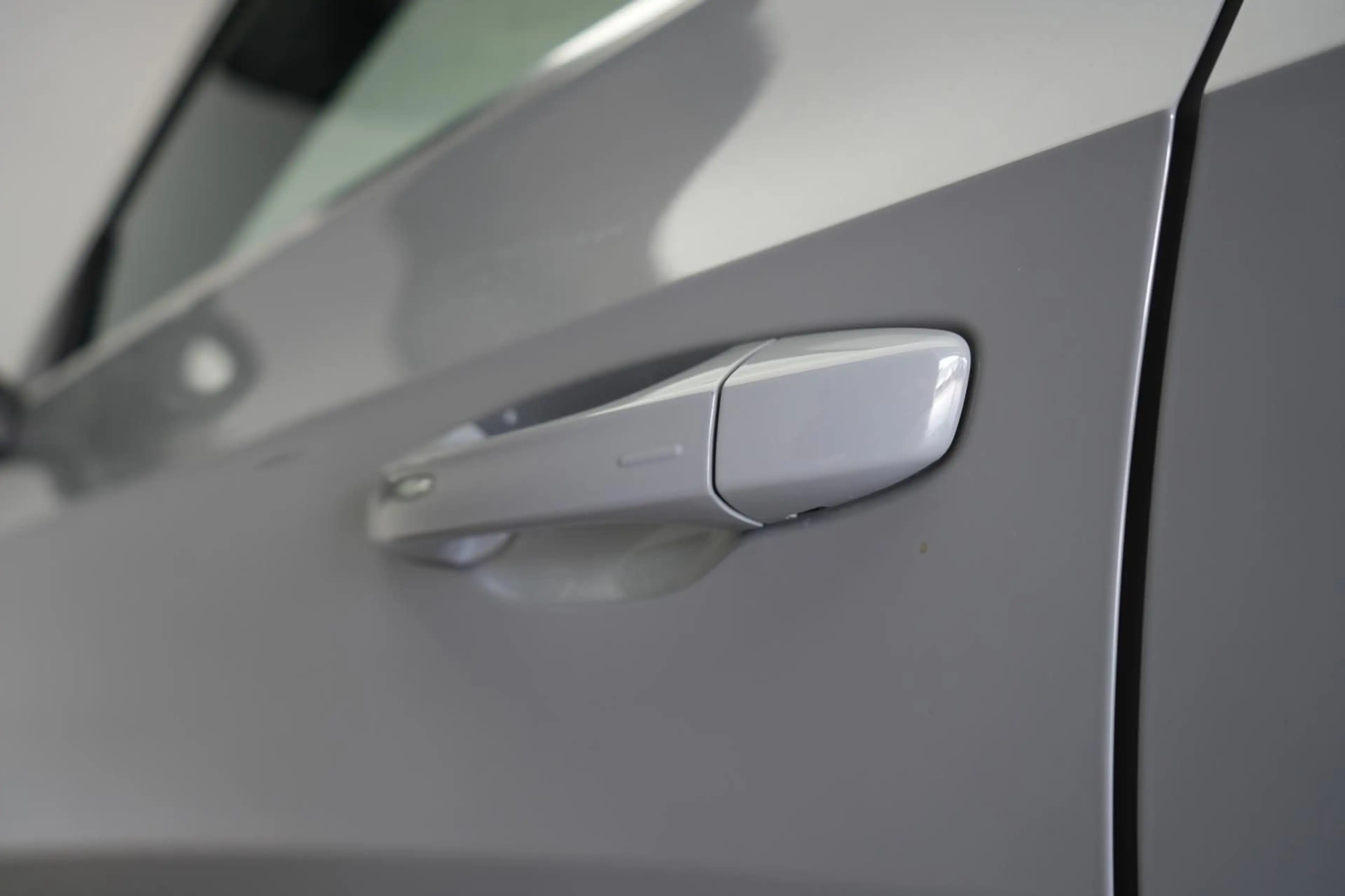 Volkswagen Arteon Shooting Brake R 2.0 TSI 4Motion Leder/AC — photo 11