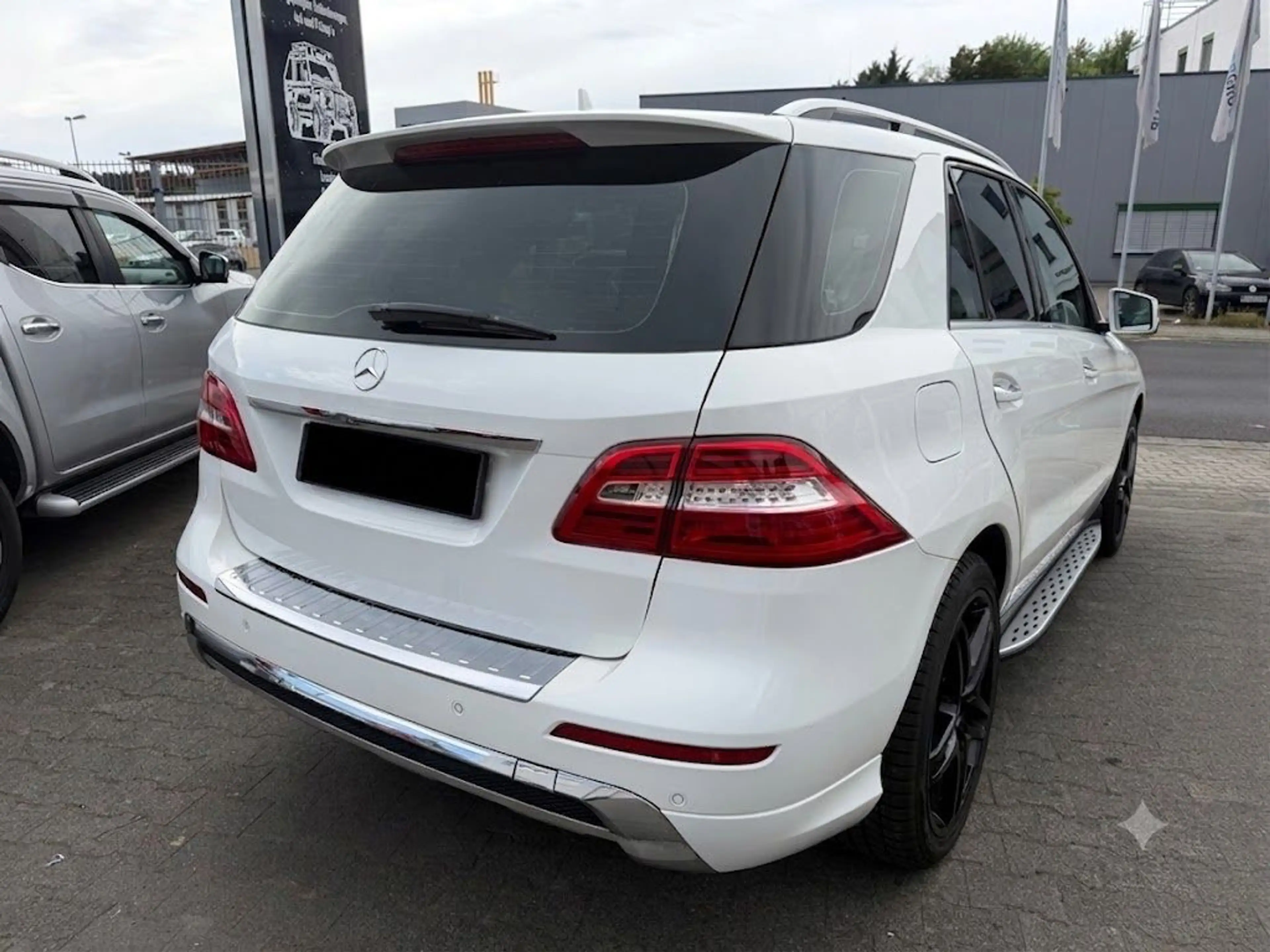 Mercedes-Benz ML 350 ML ML 350 BlueEfficiency 4Matic — photo 5