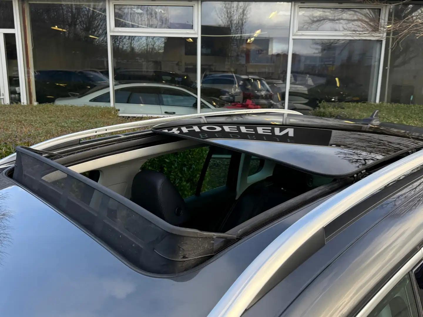 Volkswagen Tiguan 2.0 TSI Sport&Style 4Motion - AUTOMAAT - PANORAMAD Gris - 2