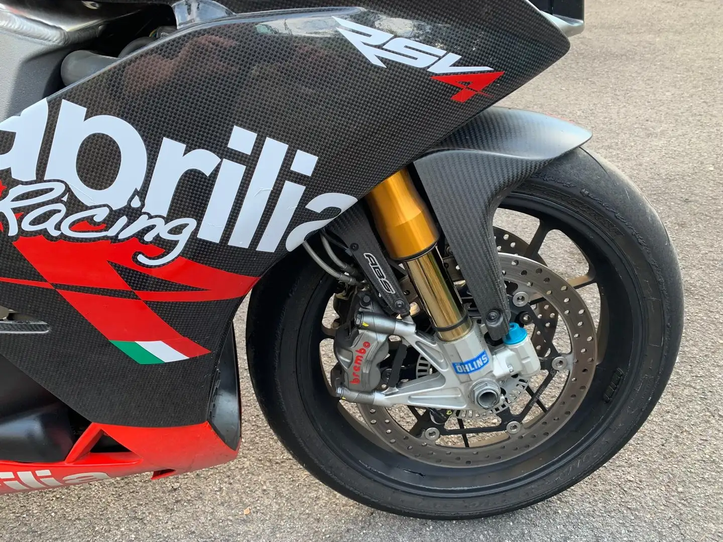 Aprilia RSV4 Factory Negru - 2