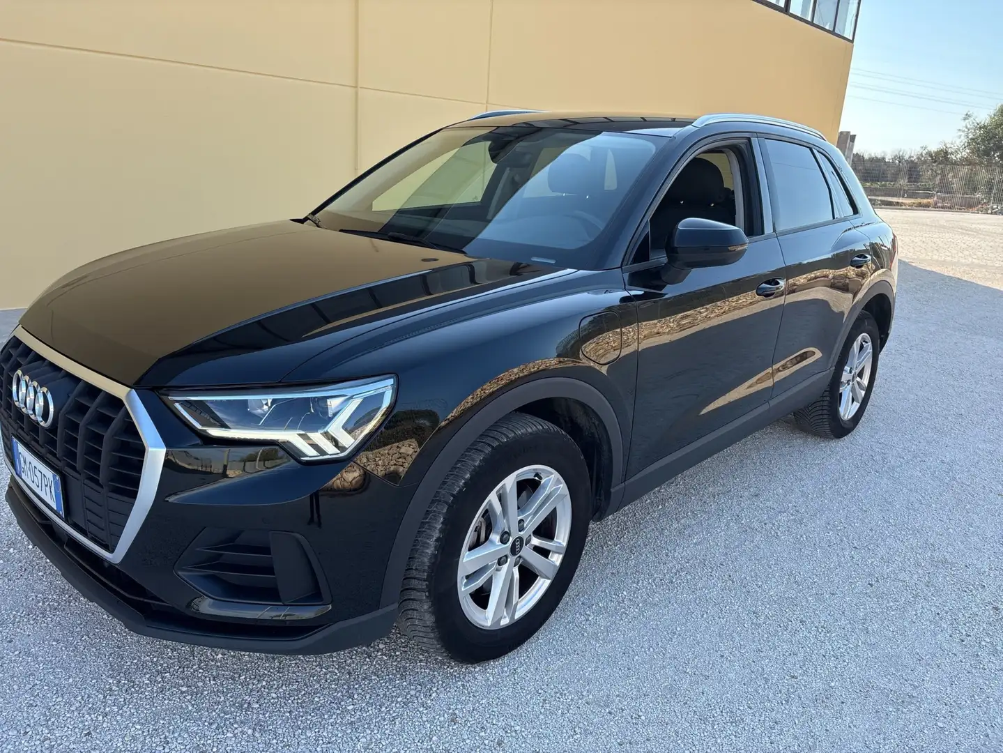 Audi Q3 45 1.4 tfsi e s-tronic Nero - 1