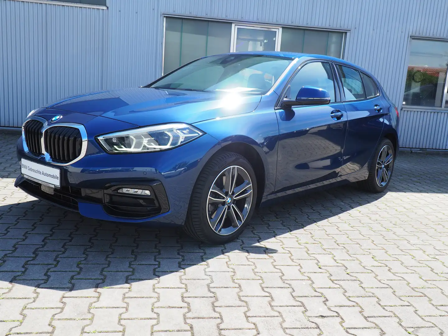 BMW 118 i Aut. Sport Line*adaptivLED*KomfortZug*Wireless* Albastru - 2