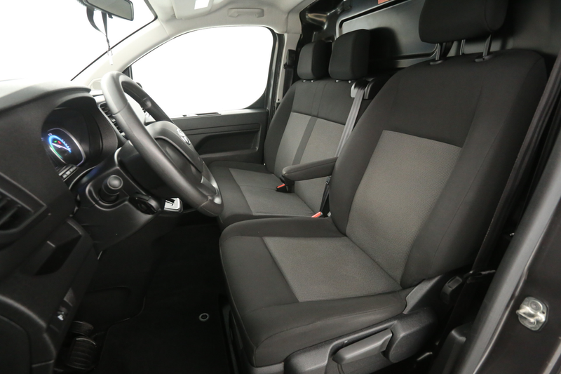 Citroen Jumpy e-Jumpy Toyota PROACE Electric Worker 75 kWh Long — photo 12