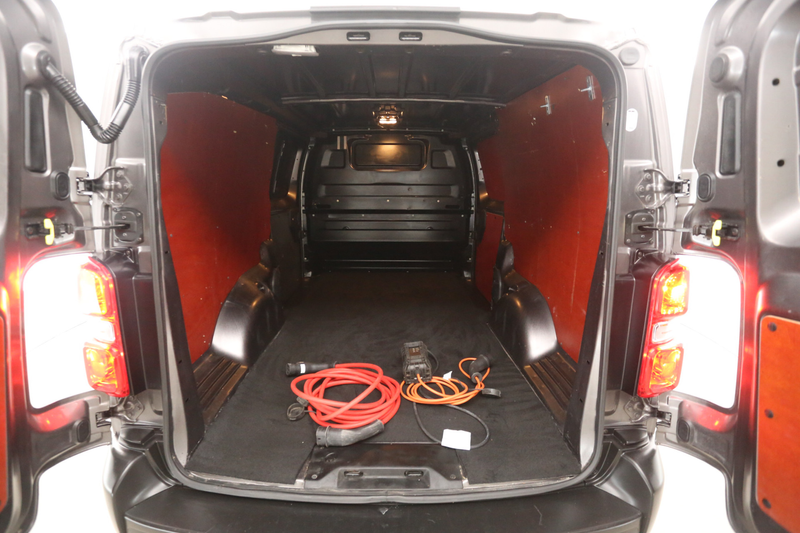 Citroen Jumpy e-Jumpy Toyota PROACE Electric Worker 75 kWh Long — photo 3