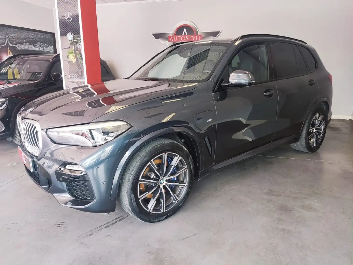 BMW X5 xDrive45e Gris - 2
