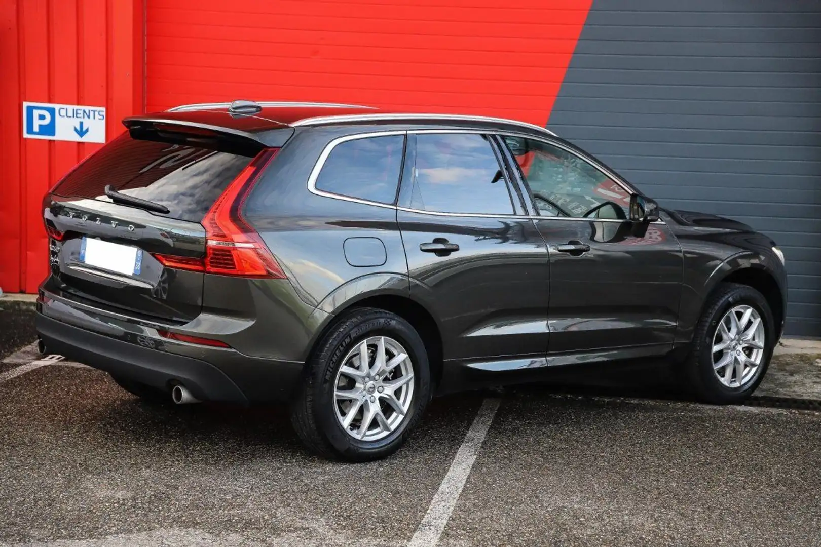 Volvo XC60 T4 190 BVA Geartronic Momentum CAMERA CUIR BLANC Grau - 2