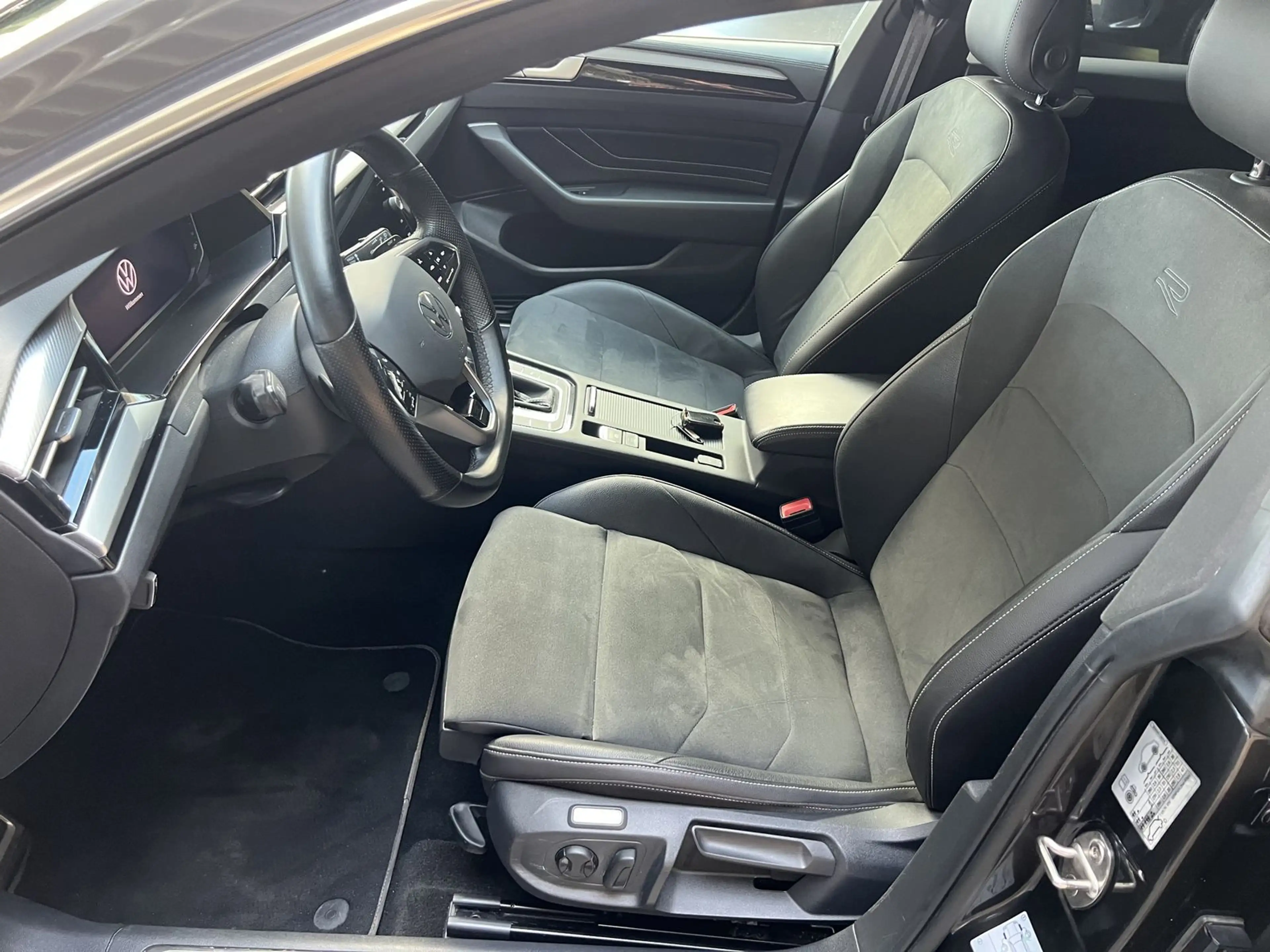 Volkswagen Arteon R-Line Leder Navi Kamera AHK "20 LED Spor — photo 2