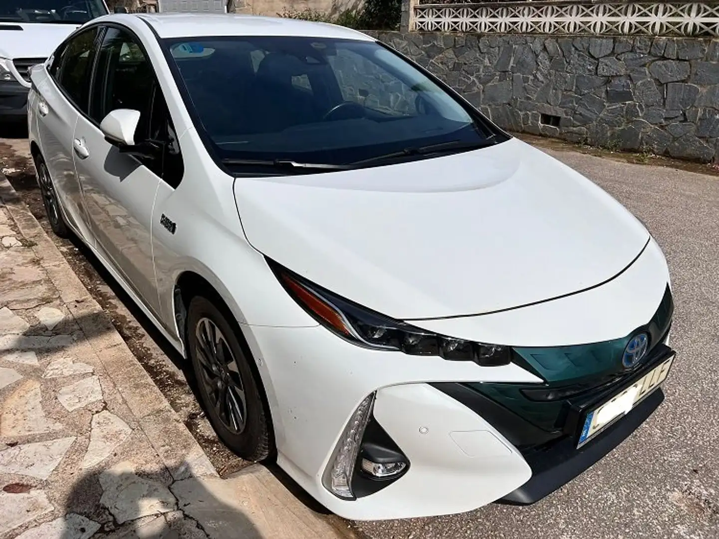 Toyota Prius Plug-In 1.8 Advance Weiß - 1