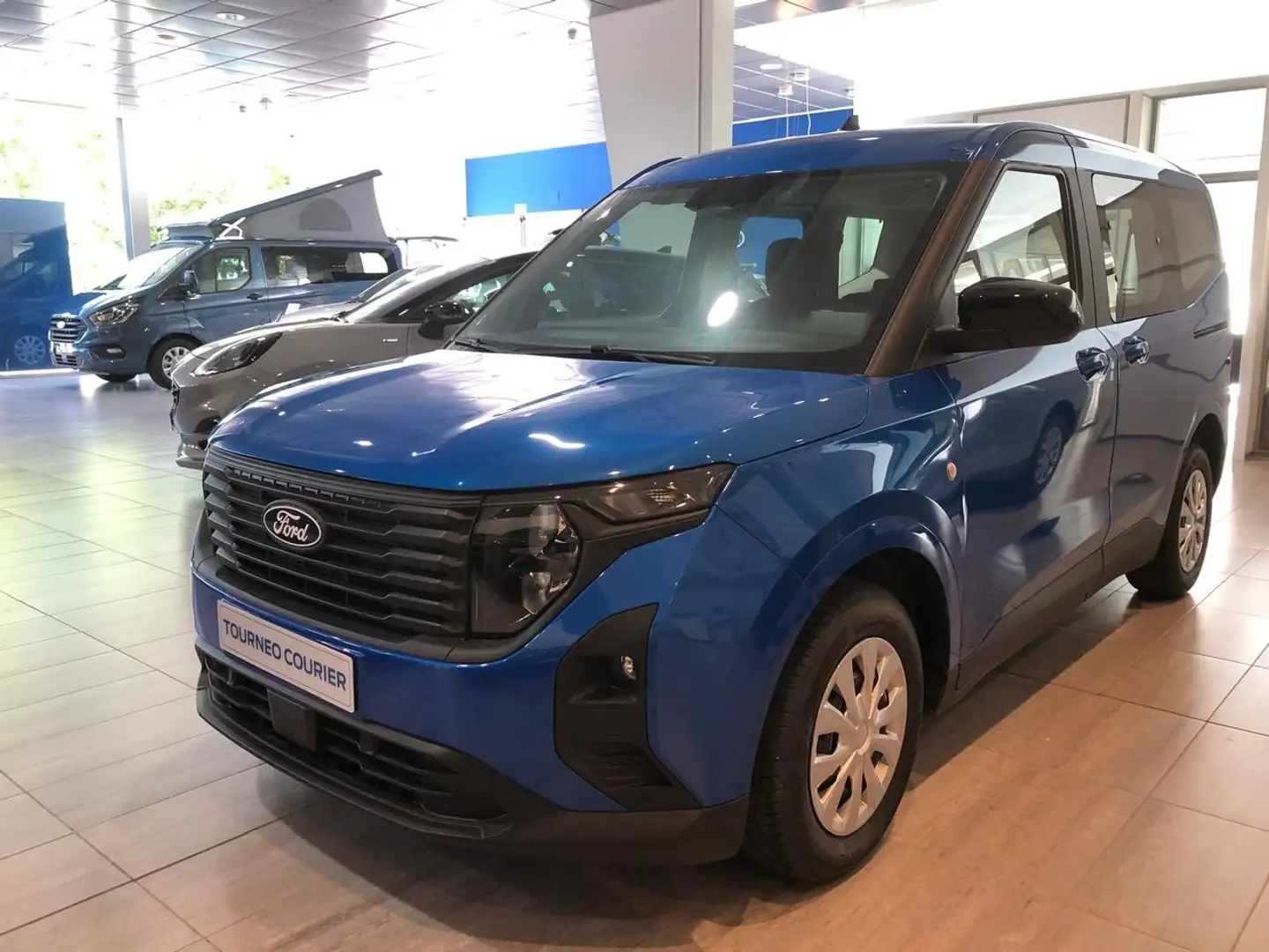 Ford Tourneo Courier 1.0 Ecoboost Trend Aut. Verde - 1