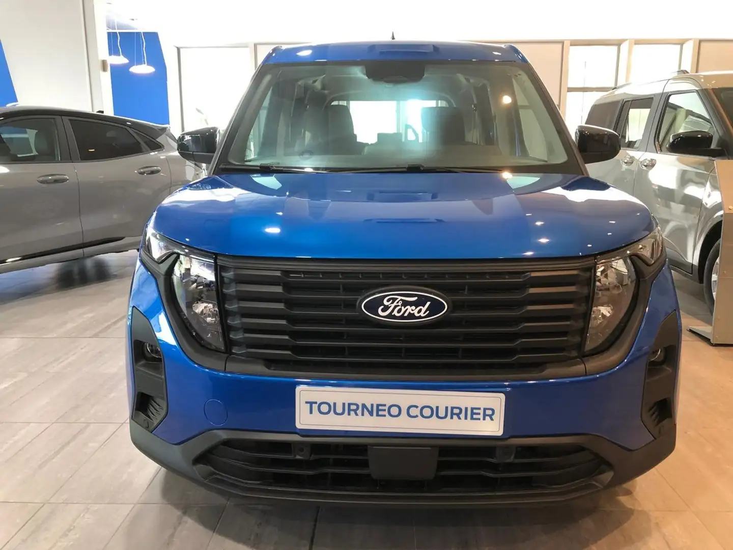 Ford Tourneo Courier 1.0 Ecoboost Trend Aut. Verde - 2