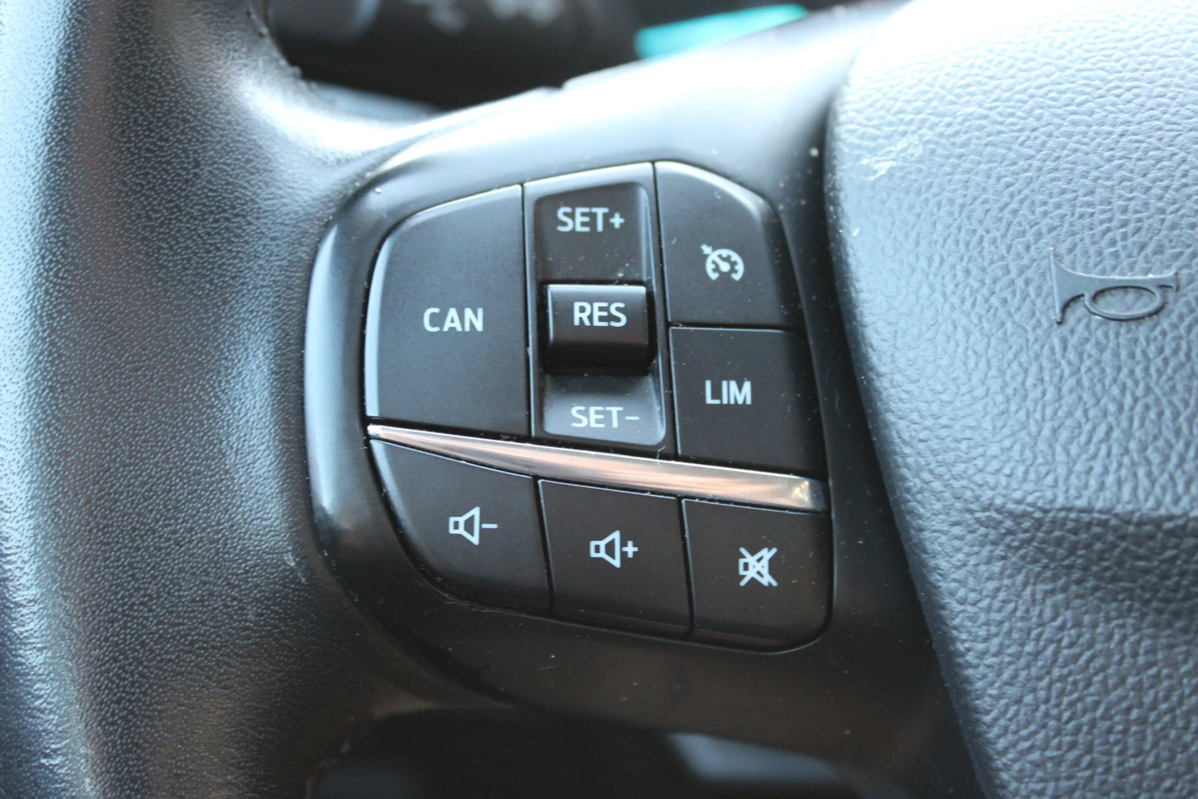 Ford Focus Wagon 1.0 EcoBoost Edition Business NAVI AIRCO PDC — photo 11