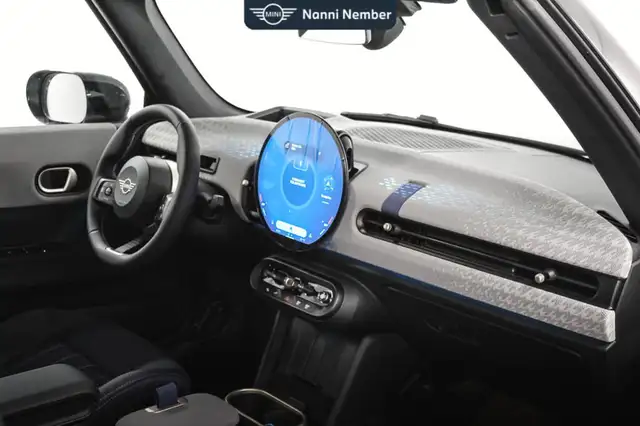 Mini Convertible view 8