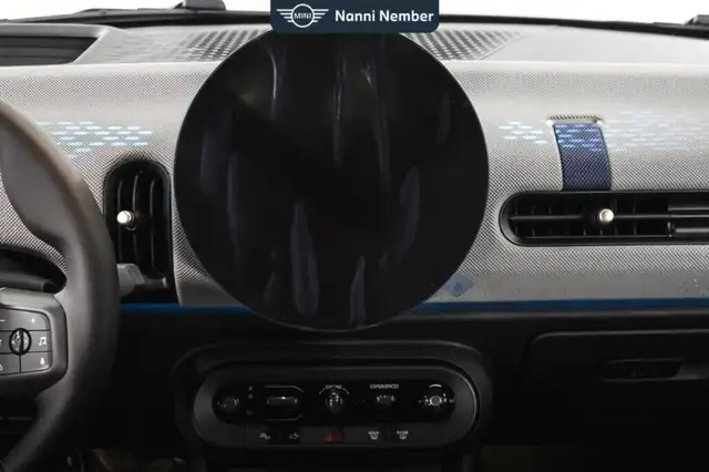 Mini Convertible view 10