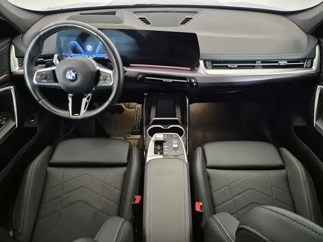 BMW X1 view 9