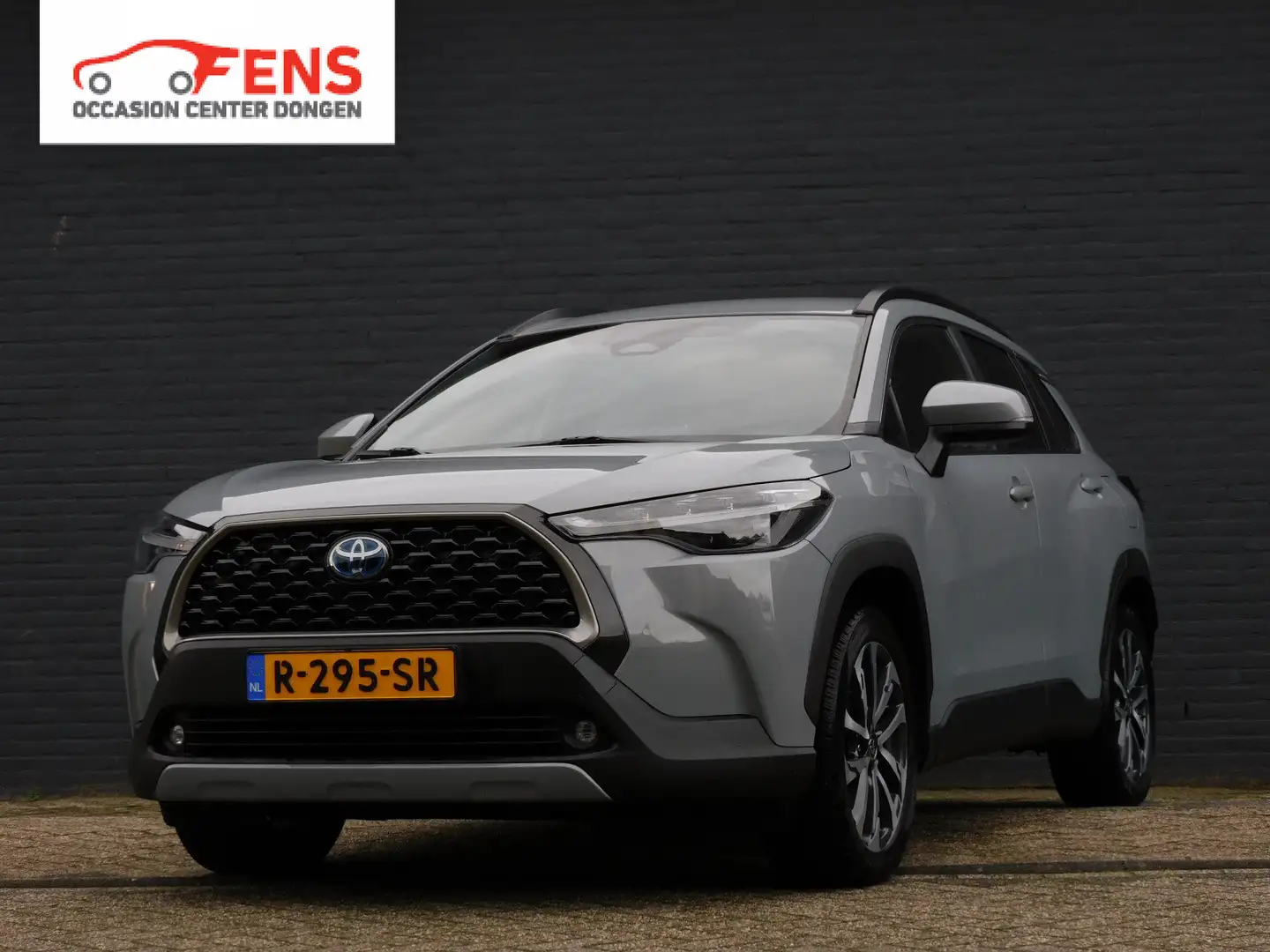 Toyota Corolla Cross 2.0 High Power Hybrid First Edition 1e EIGENAAR! D Grau - 1
