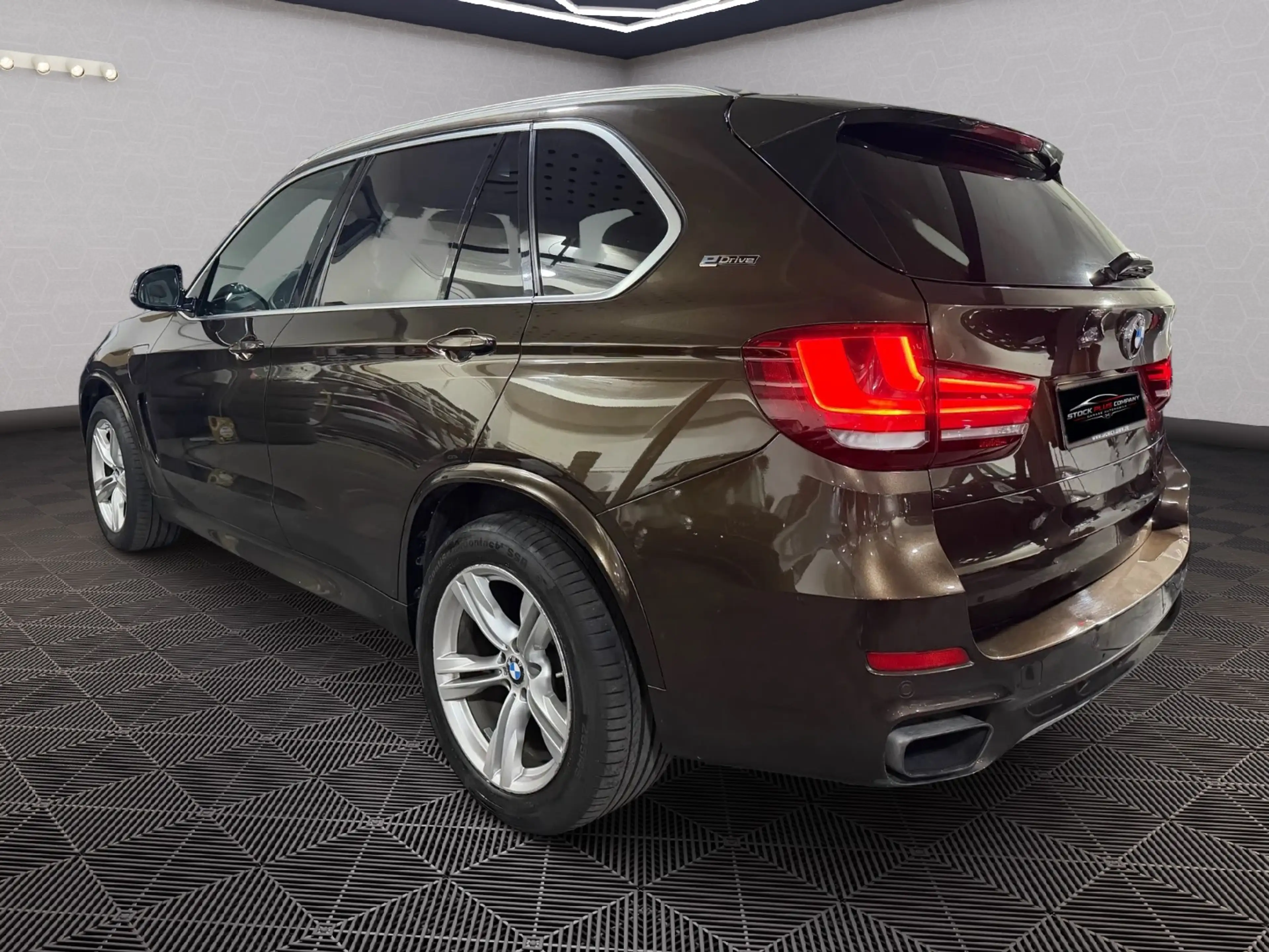 BMW X5 40e Pack M — photo 4