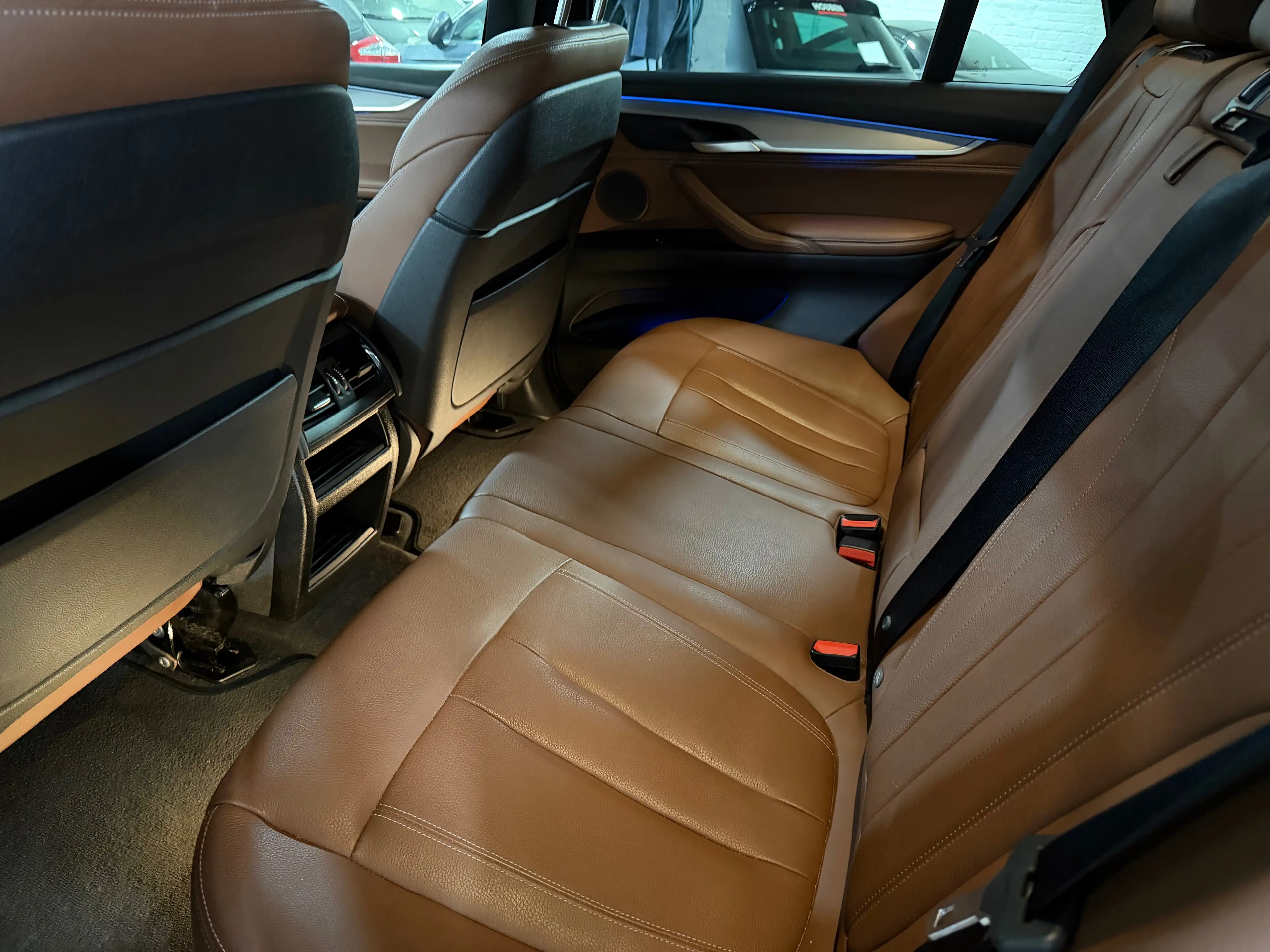 BMW X5 40e Pack M — photo 8