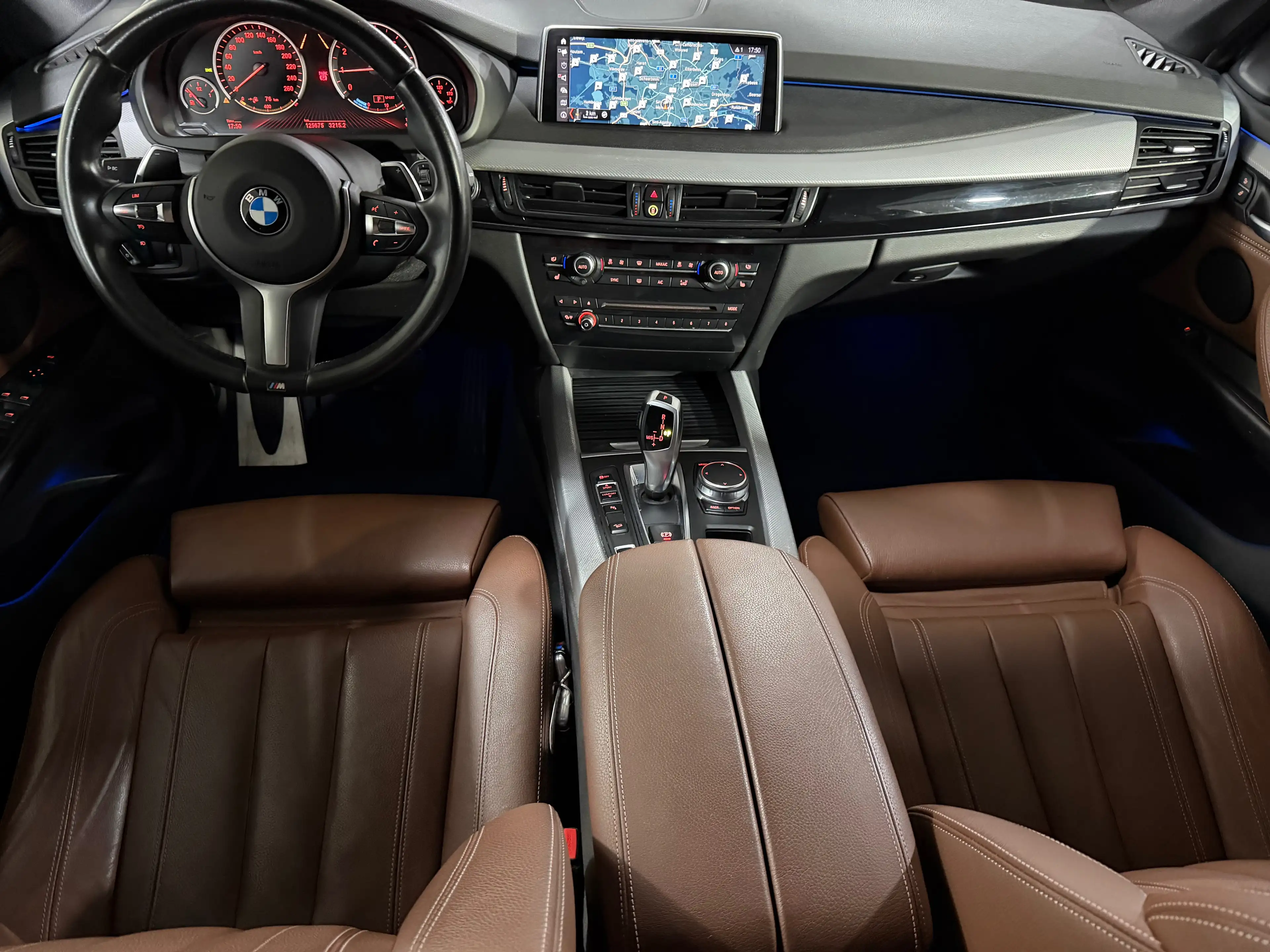 BMW X5 40e Pack M — photo 11