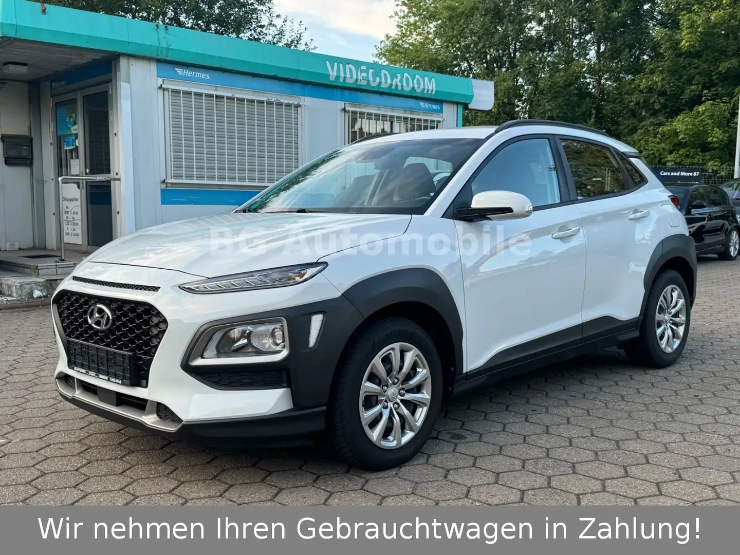 Hyundai KONA Select 2WD *1.Hand*Klima*Euro6* Weiß - 1
