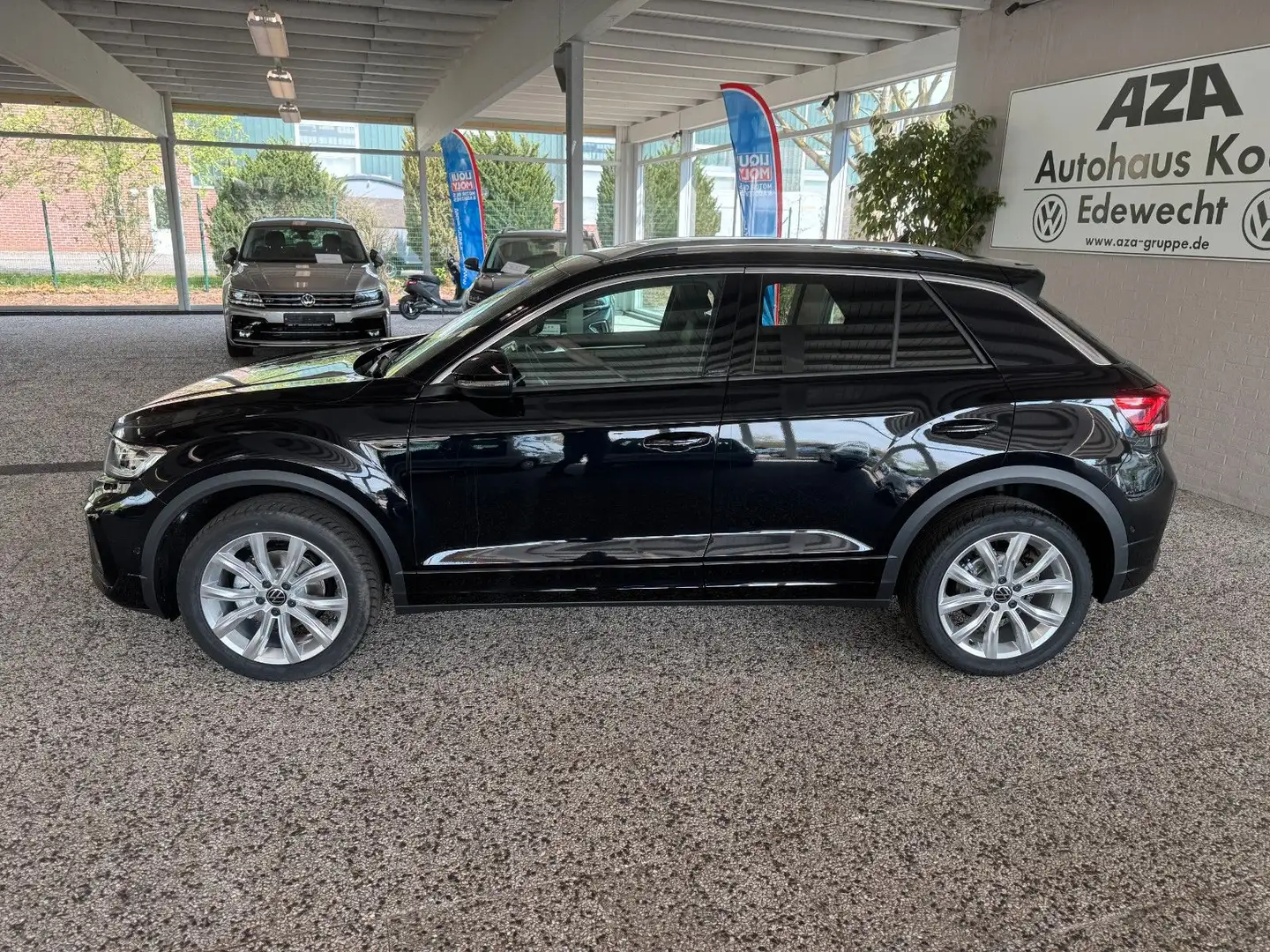 Volkswagen T-Roc 1,5 TSI DSG R-Line *Kamera*ACC*LED*APP* Schwarz - 2