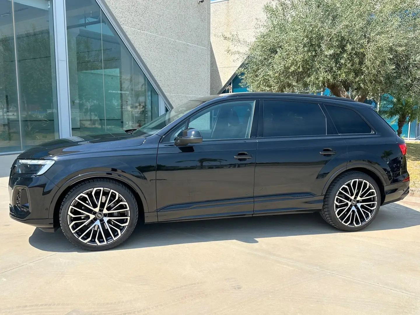 Audi Q7 45 Sline quattro possibilità noleggio noscoring Noir - 2