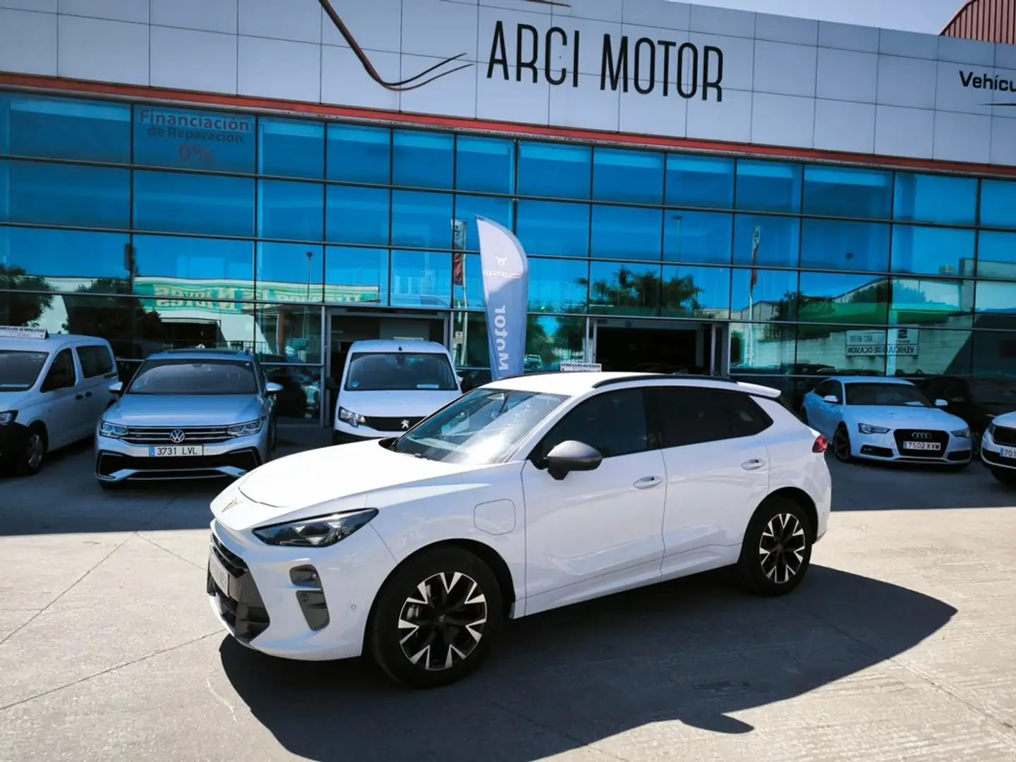 CUPRA Terramar 1.5 TSI e-Hybrid 150kW (204 CV) DSG Beyo Blanco - 1
