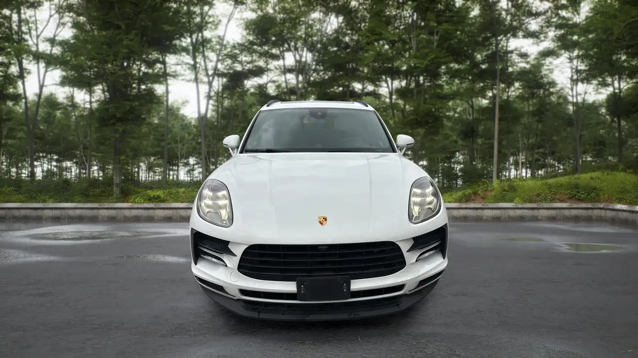 Porsche Macan снимка Porsche Macan