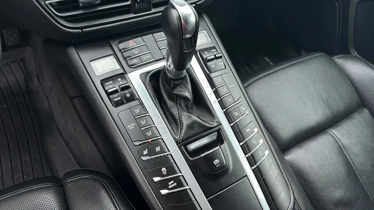 Porsche Macan снимка Porsche Macan