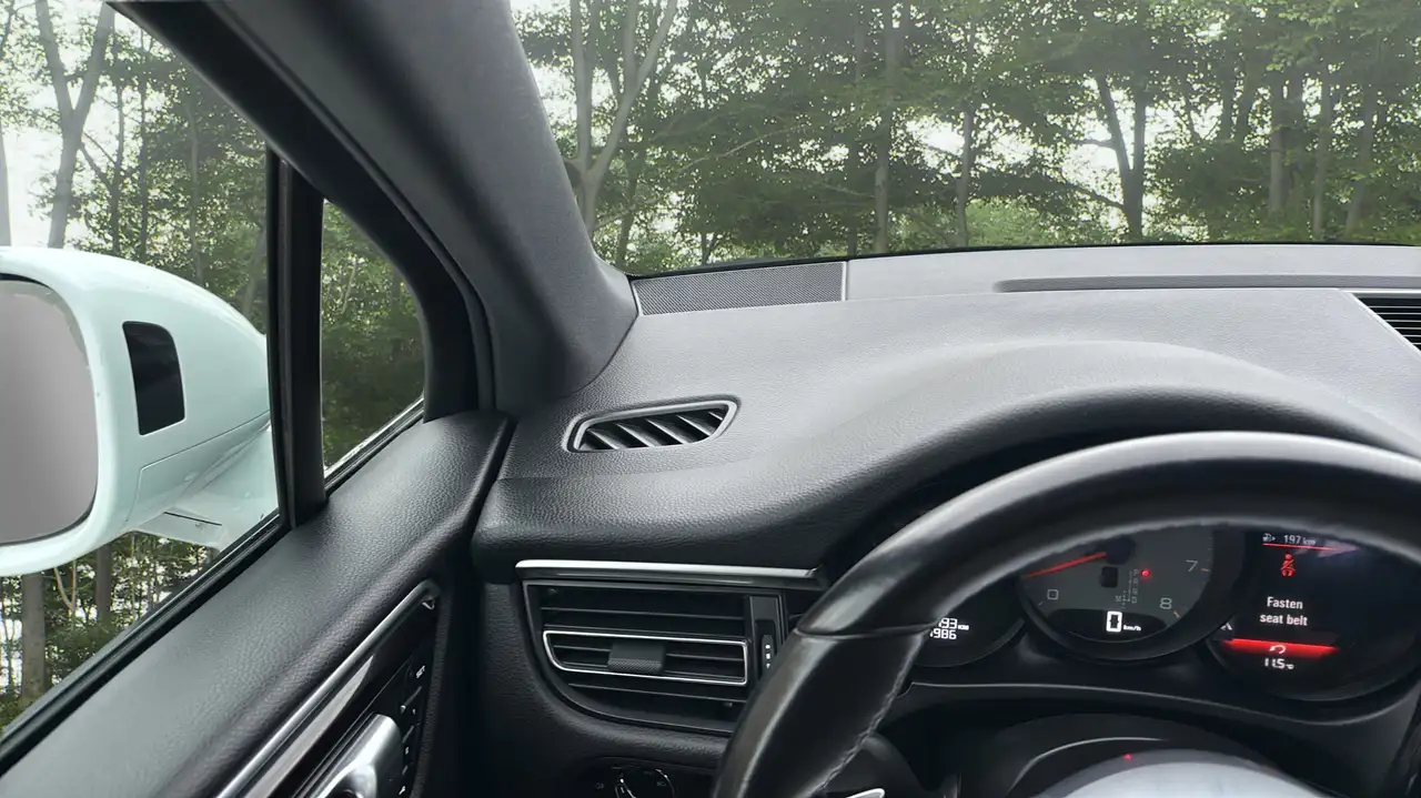 Porsche Macan снимка Porsche Macan