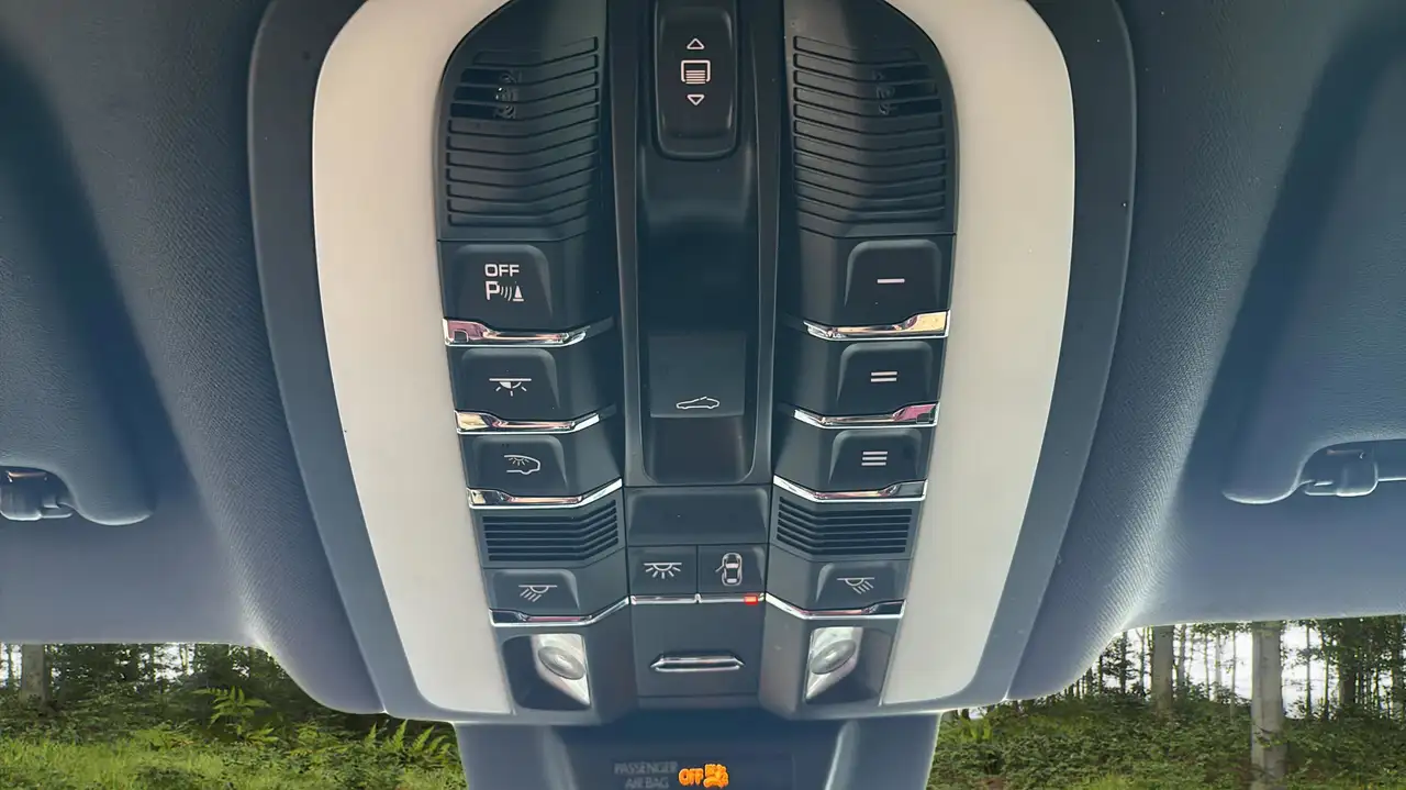 Porsche Macan снимка Porsche Macan
