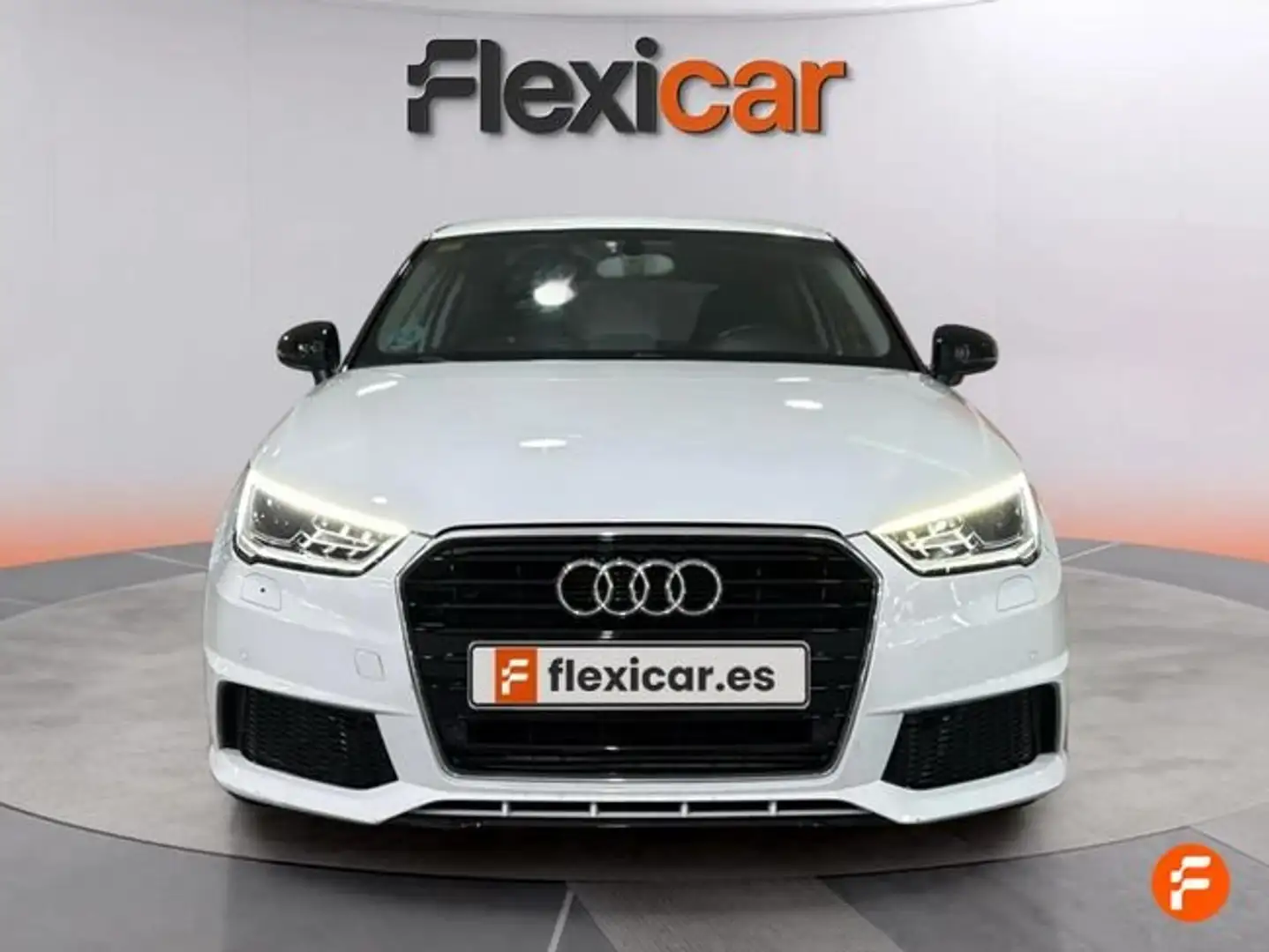 Audi S1 Sportback 2.0 TFSI Білий - 2