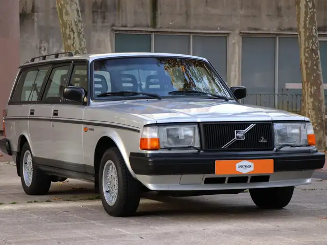 Volvo 240 240 Break 2.3i GLE