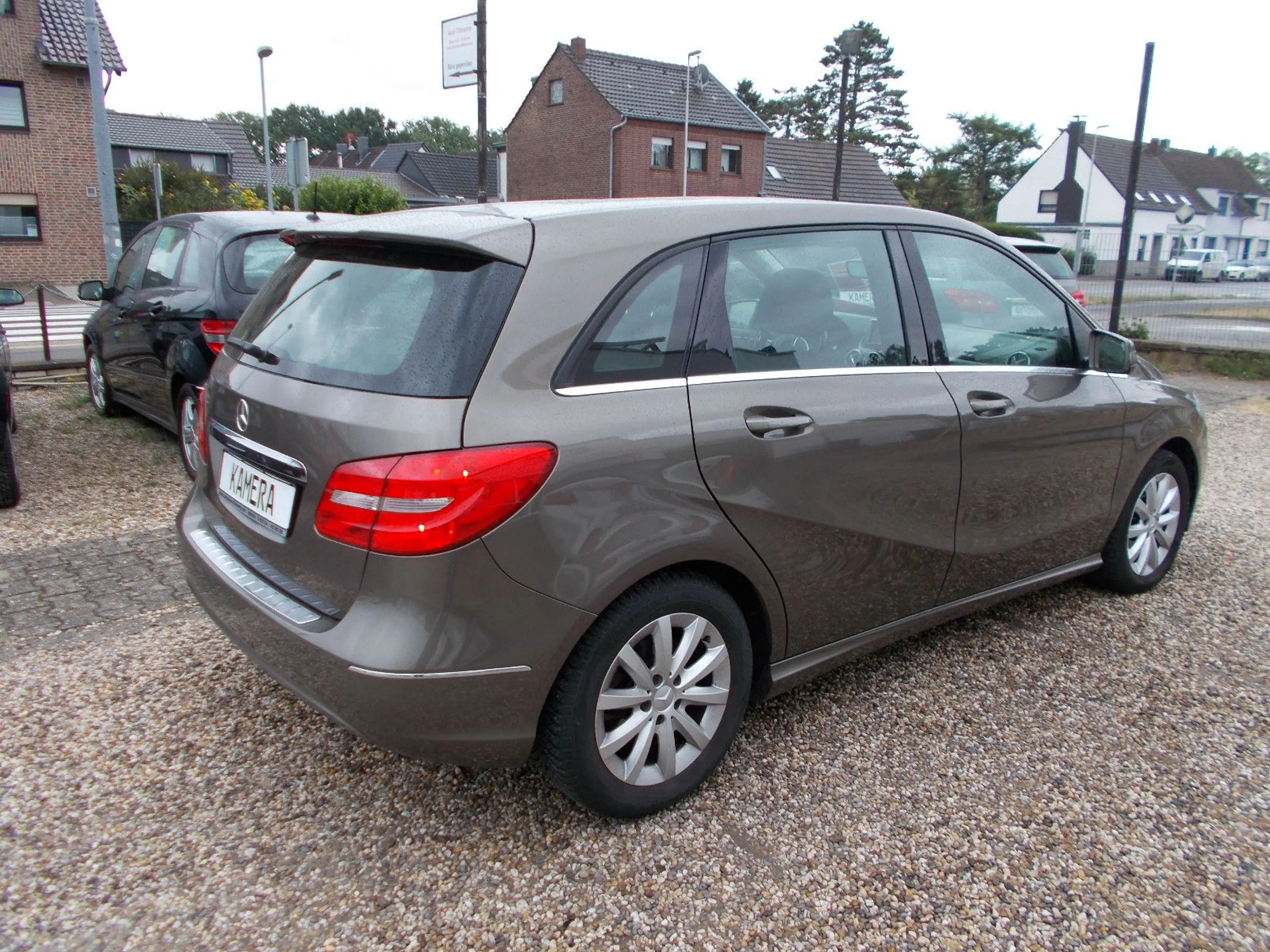 Mercedes-Benz B 180 Navi,Kamara,nur77000KM,Scheckheft — photo 4