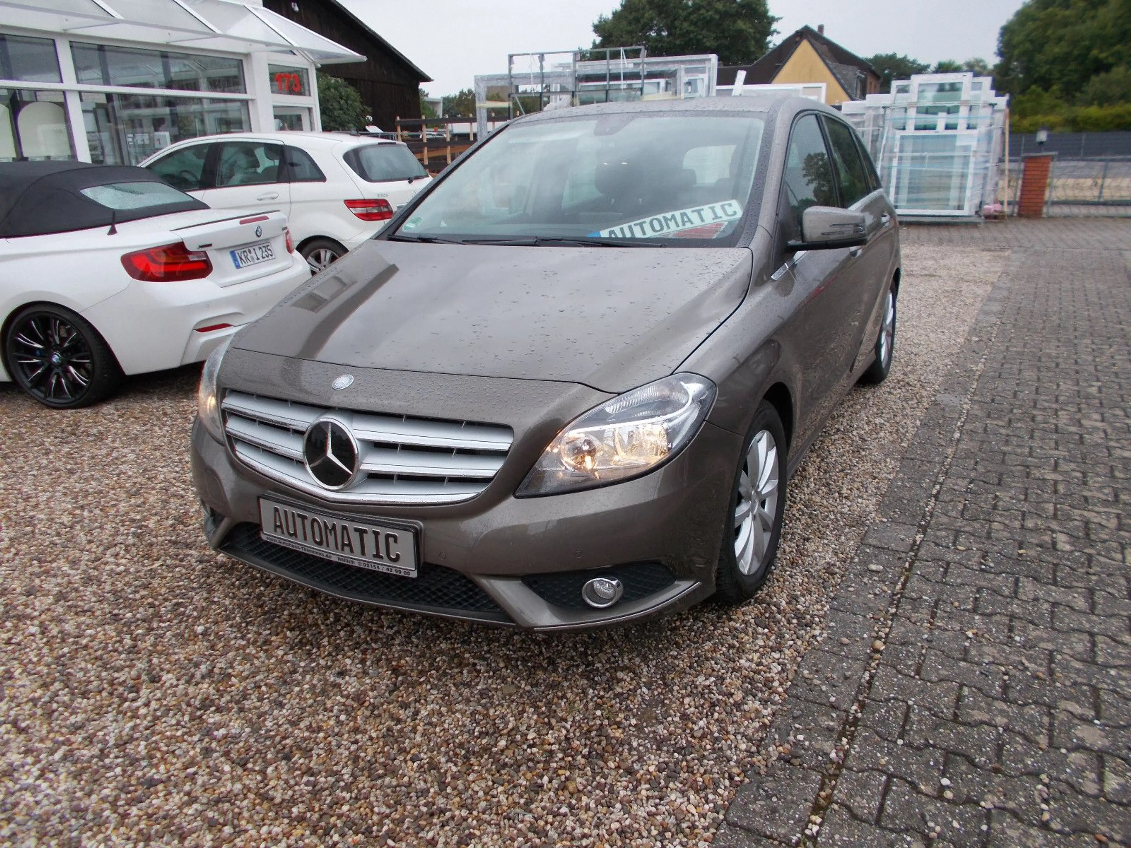 Mercedes-Benz B 180 Navi,Kamara,nur77000KM,Scheckheft
