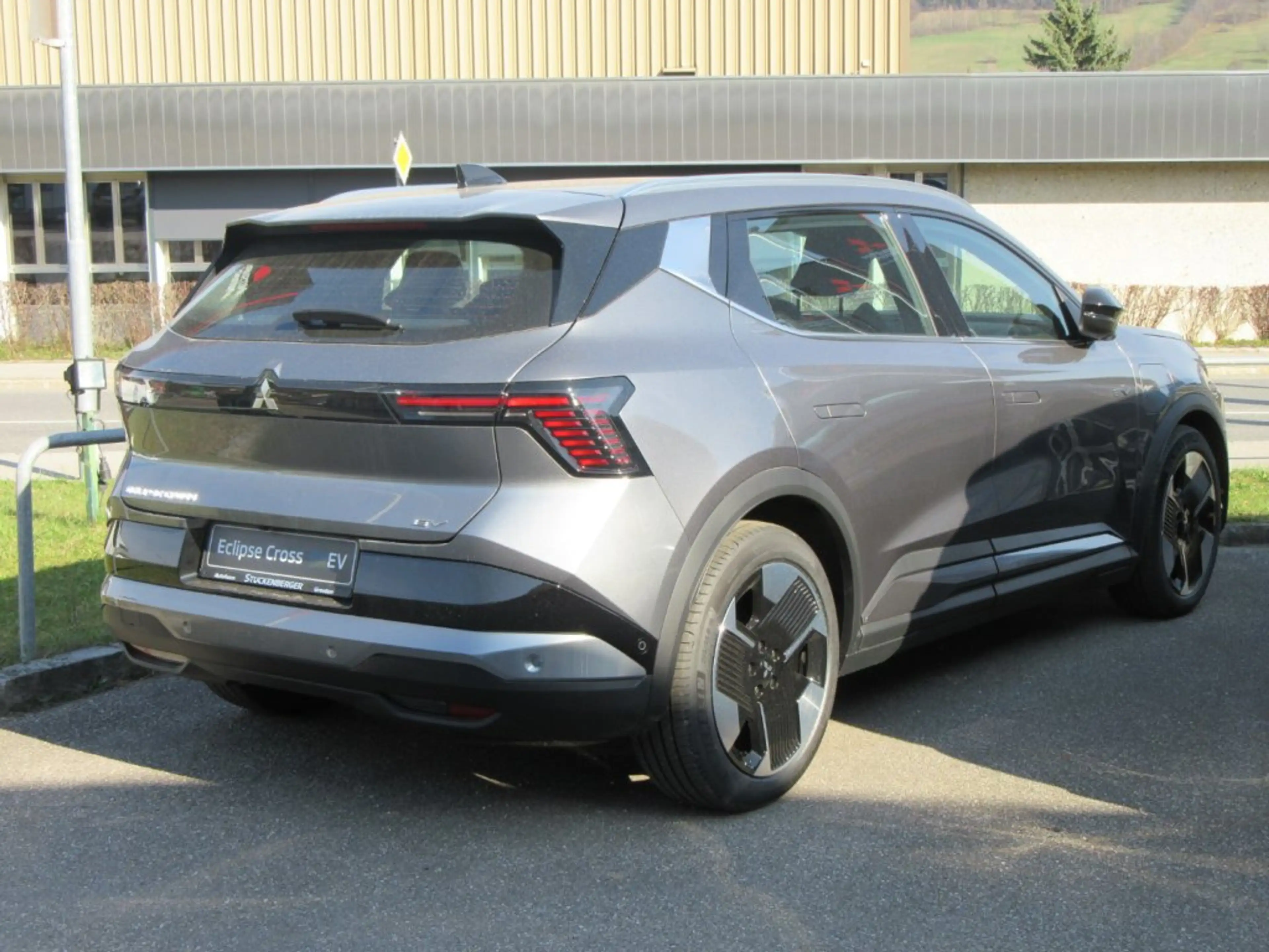 Mitsubishi Eclipse Cross BEV Invite 11kW LR 26 — photo 2