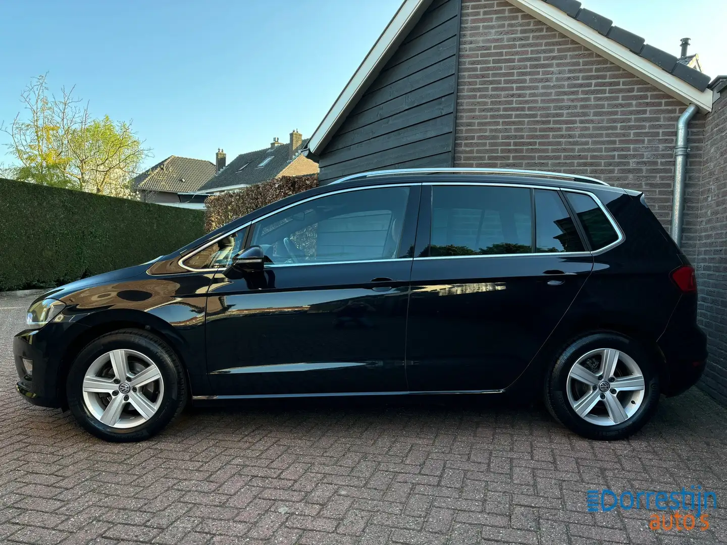 Volkswagen Golf Sportsvan 1.2 TSI Business Edition | Trekhaak | Leder | Navi Negro - 2