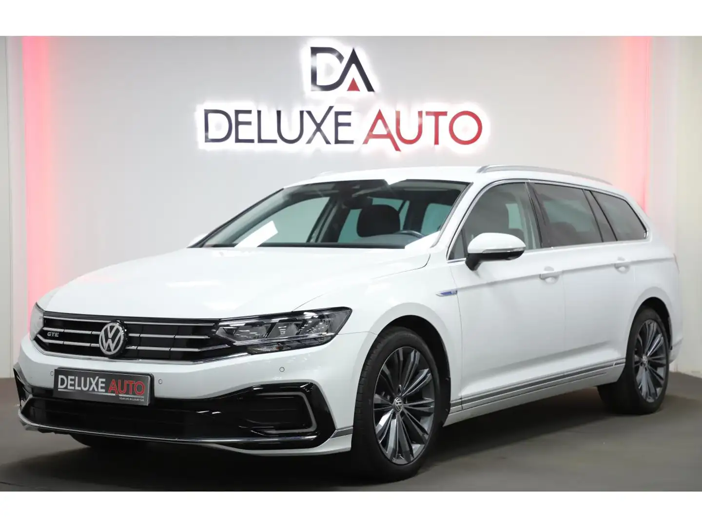 Volkswagen Passat VIII GTE 1.4 TSI Hybrid 218 DSG 6 (2) Blanc - 1