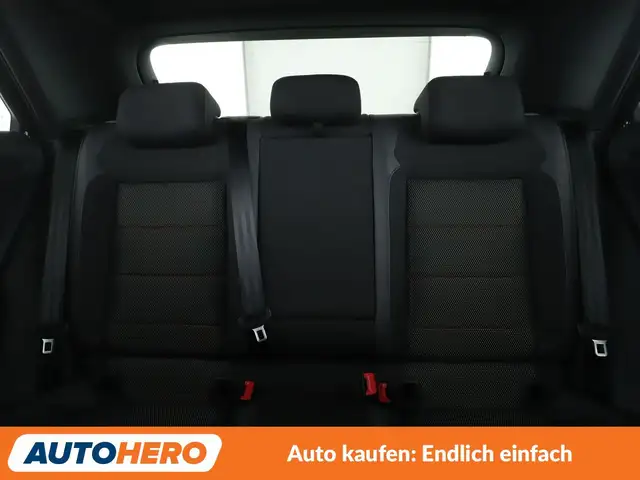 Volkswagen T-Roc view 15