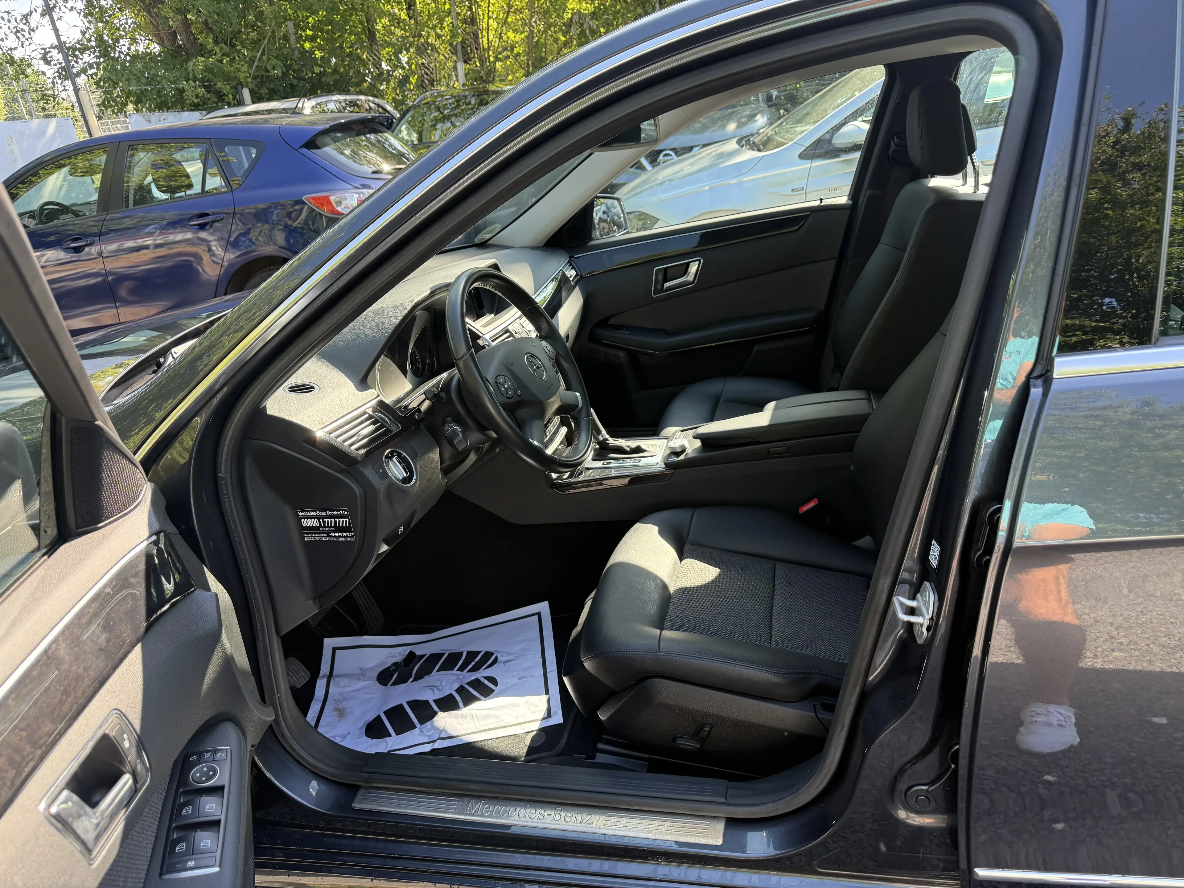 Mercedes-Benz E 250 E 250 CGI BlueEfficiency (212.047), Avangard — photo 11