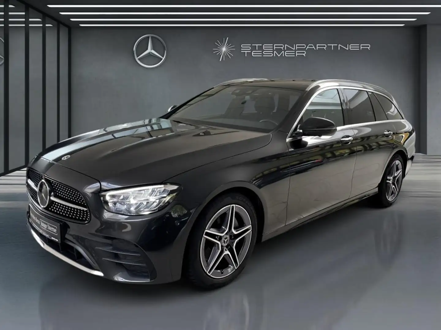 Mercedes-Benz E 220 d T AMG, LED,BURM,WIDE,360°KAM,PANO,AHK Grau - 1
