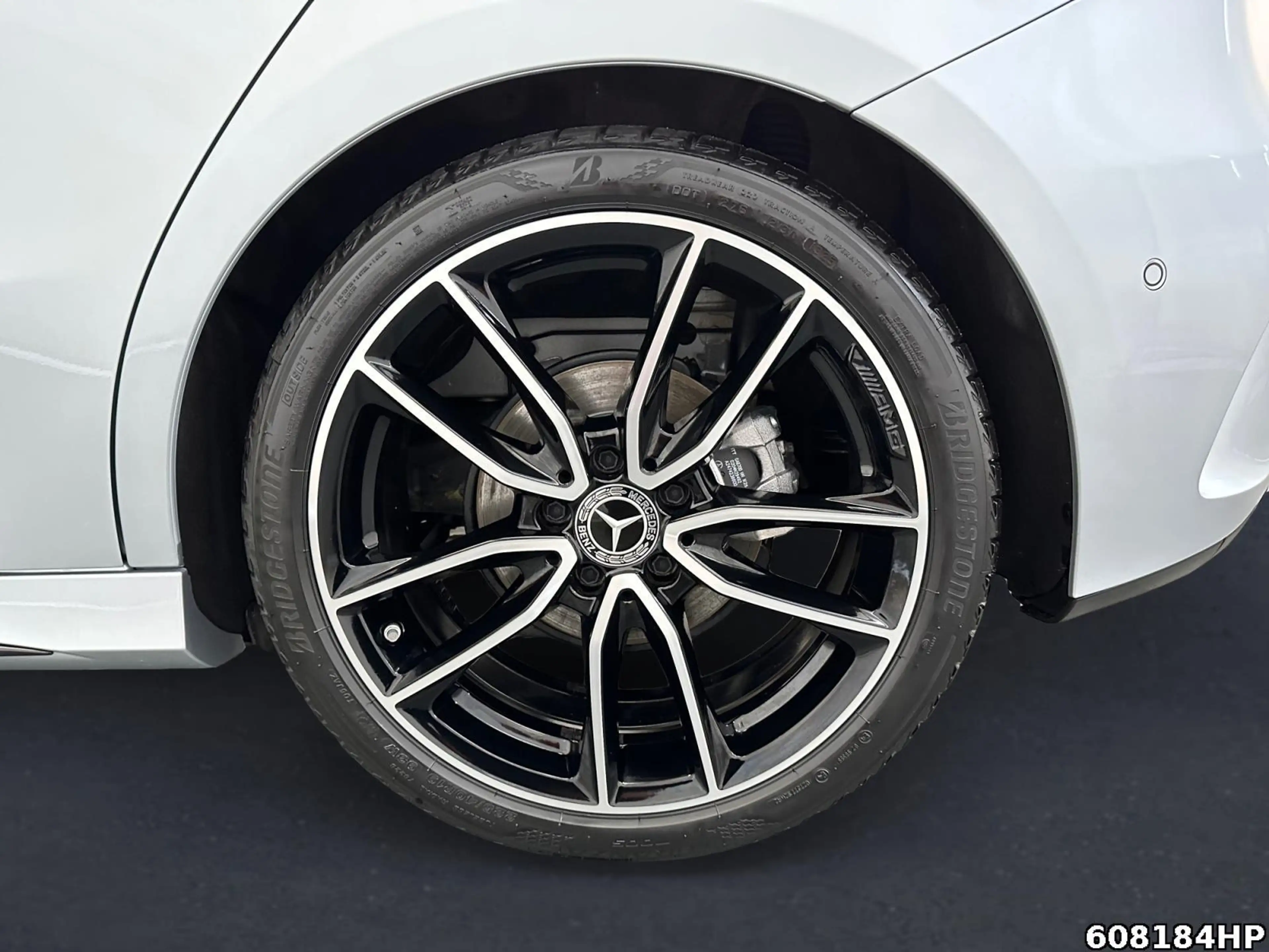 Mercedes-Benz A 200 d AMG DISTRONIC AHK Night 19"LM Adv Sound — photo 5