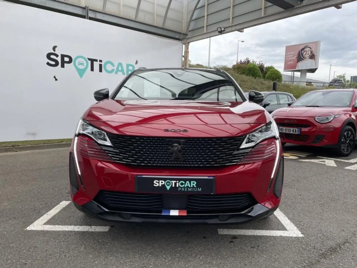 Peugeot 3008 1.6 PureTech 180ch S\u0026S GT Pack EAT8 Rouge - 2