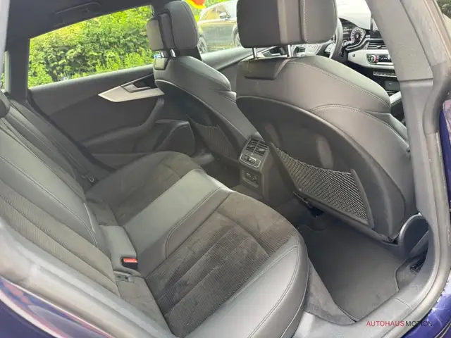 Audi S5 view 11