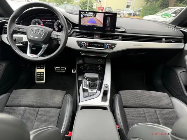 Audi S5 view 10