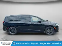 Chrysler Pacifica 2027
