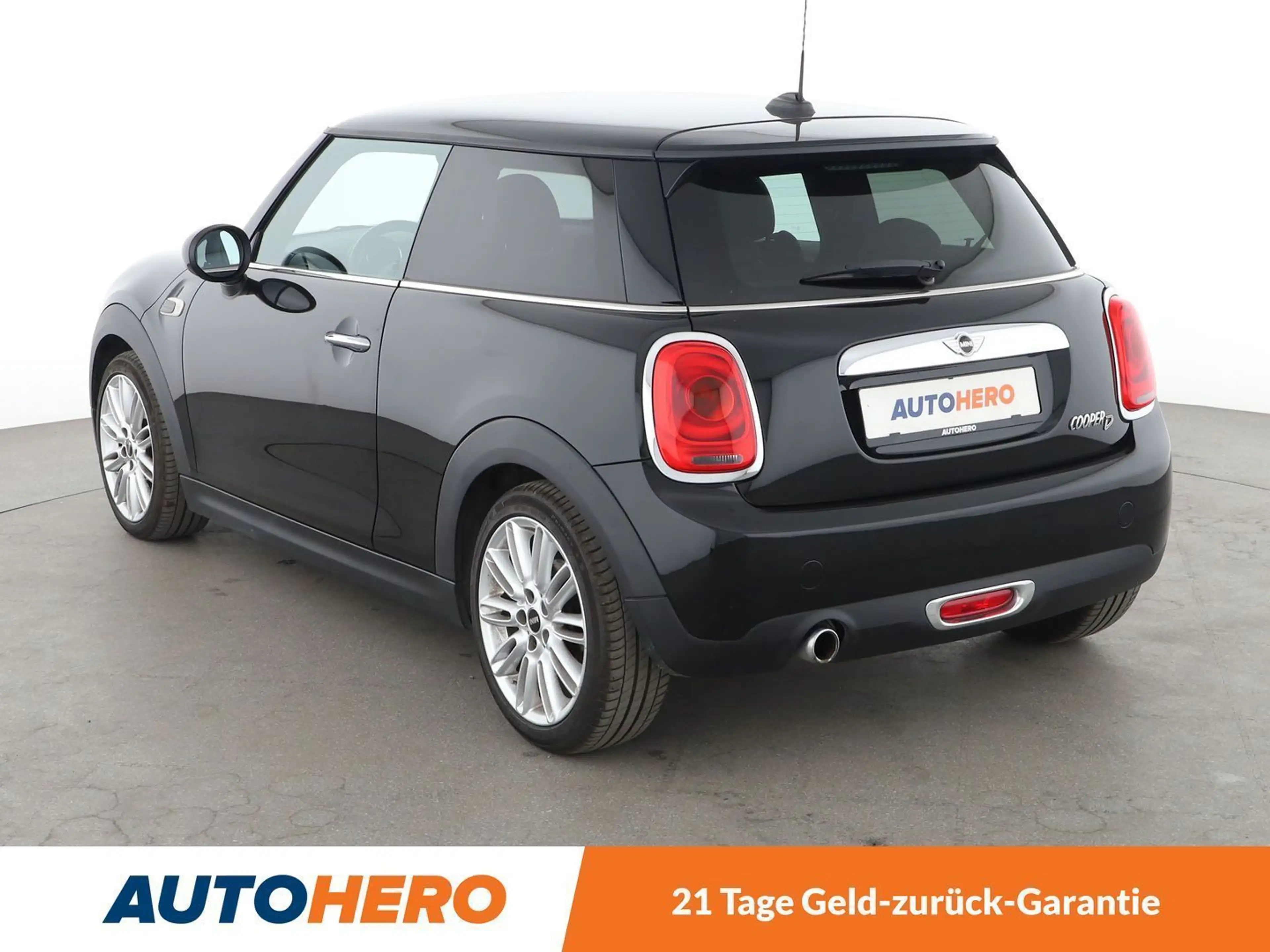 MINI Cooper D Cooper D *LED*TEMPO*SHZ*KLIMA* — photo 4