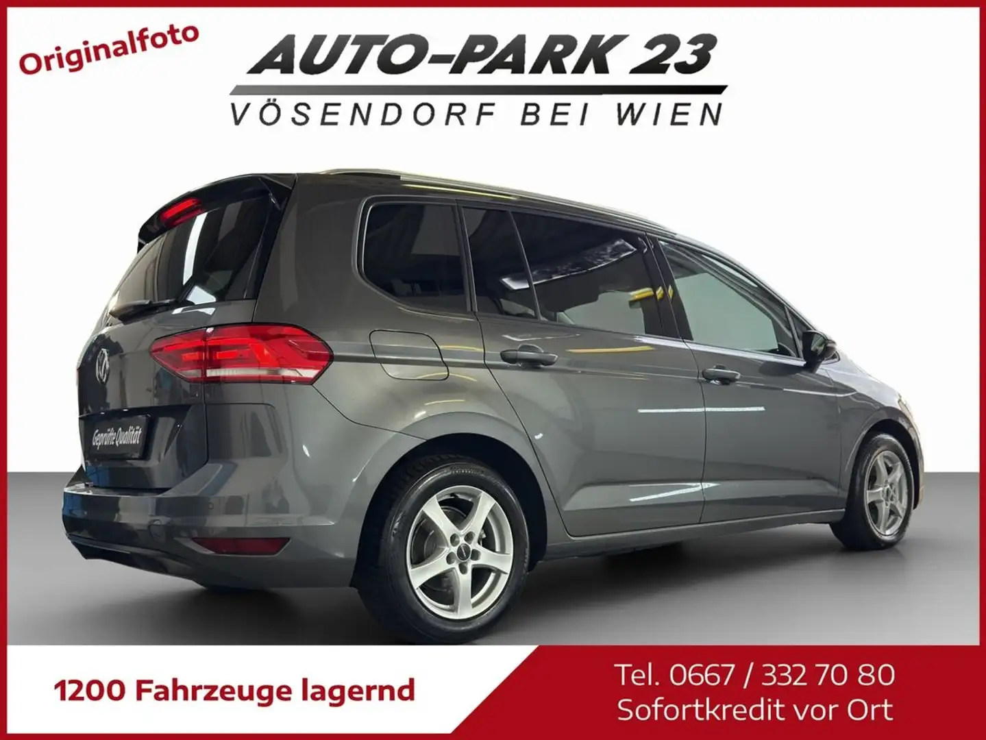 Volkswagen Touran 2.0 TDI**150PS**NAVI**GARANTIE**MOD2017 Grau - 2
