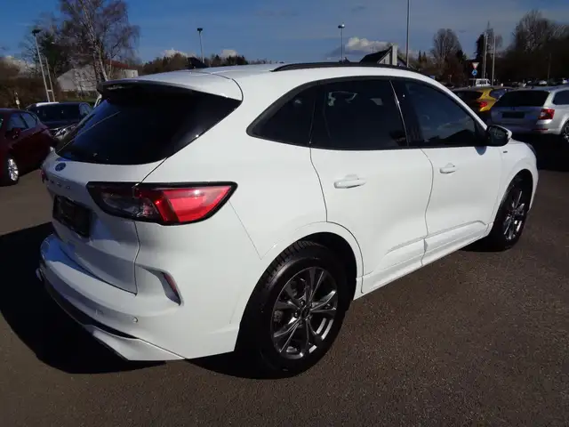 Ford Kuga view 4