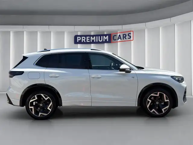 Volkswagen Tiguan view 6