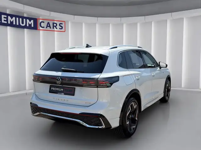 Volkswagen Tiguan view 5